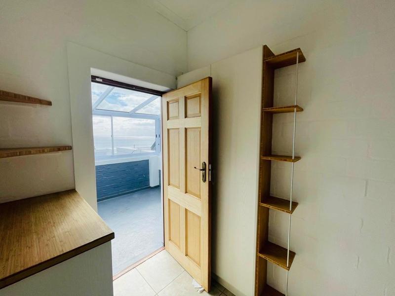 To Let 2 Bedroom Property for Rent in Simons Town Western Cape